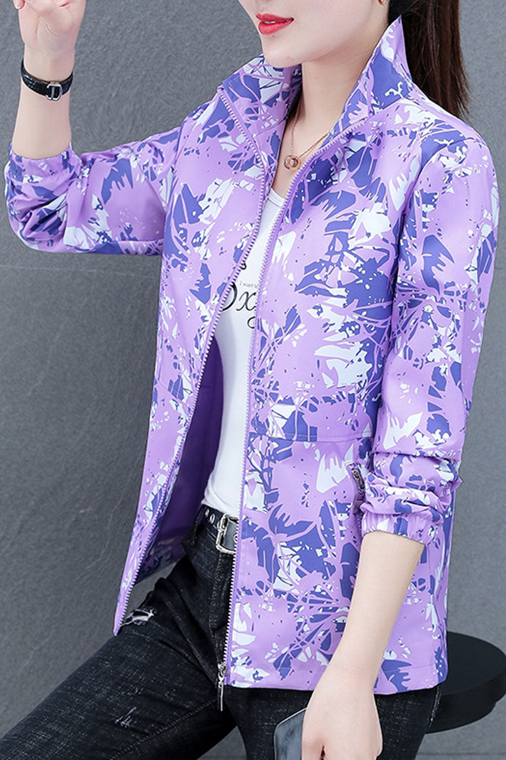 Women Texture Printed Stand Collar Neck Stretchable Cuff & Side Zippered Pocket Warm Winter Casual Jacket