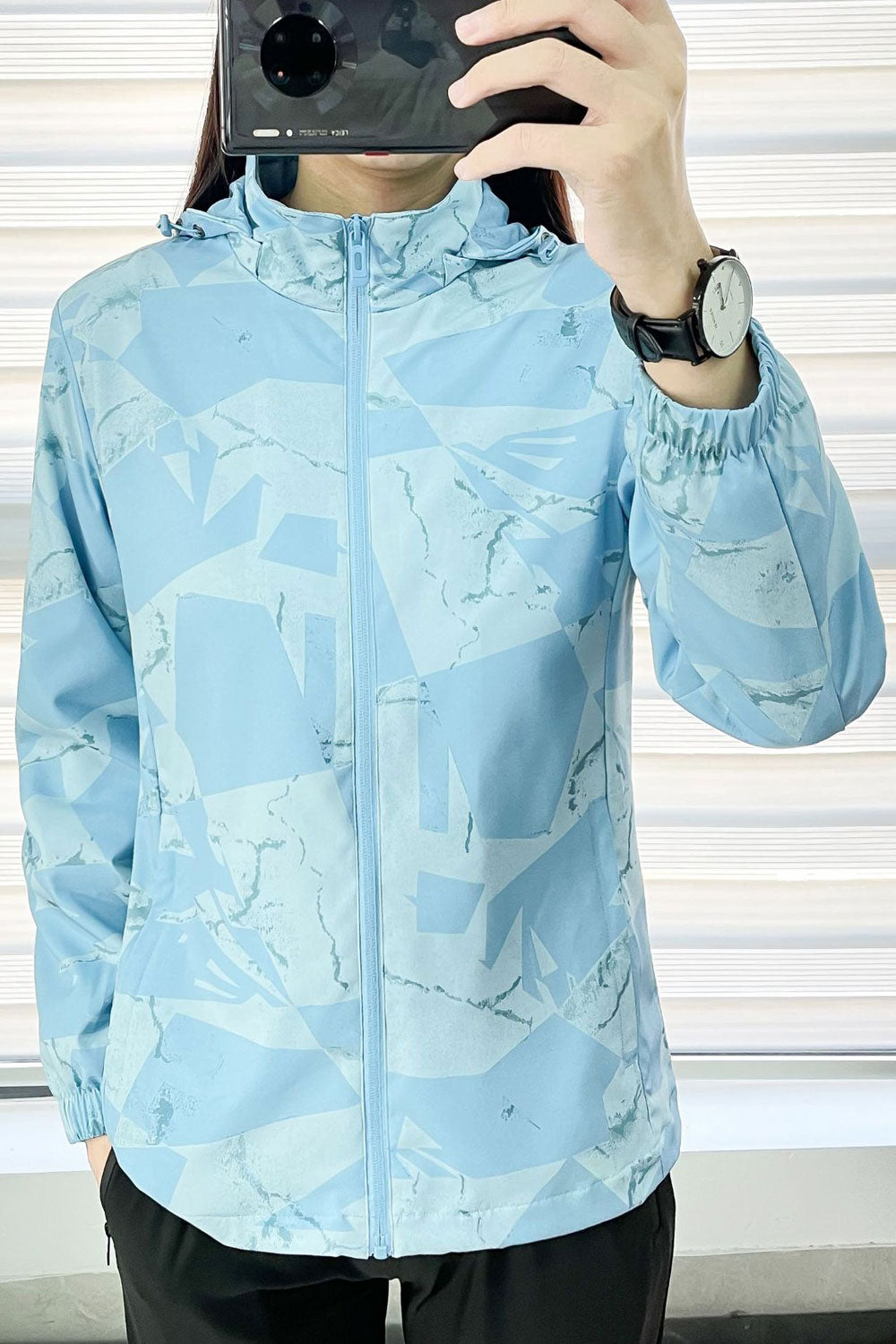 Women Camouflage Patterned Stand Collar Neck Comfy Stretchable Cuff Easy Front Zippered Closure Winter Casual Jacket