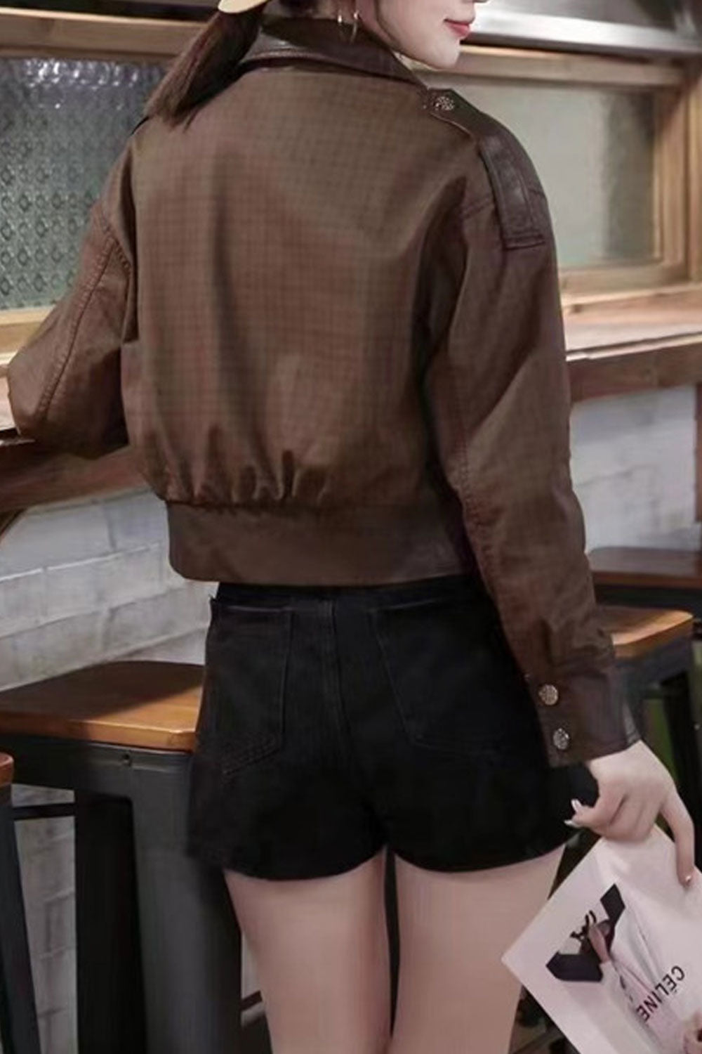 Women Attractive Lattice Patterned Contrast Collar Front Patch Pocket & Buttoned Cuff Buttoned Fastener Short Warm Winter Leathe