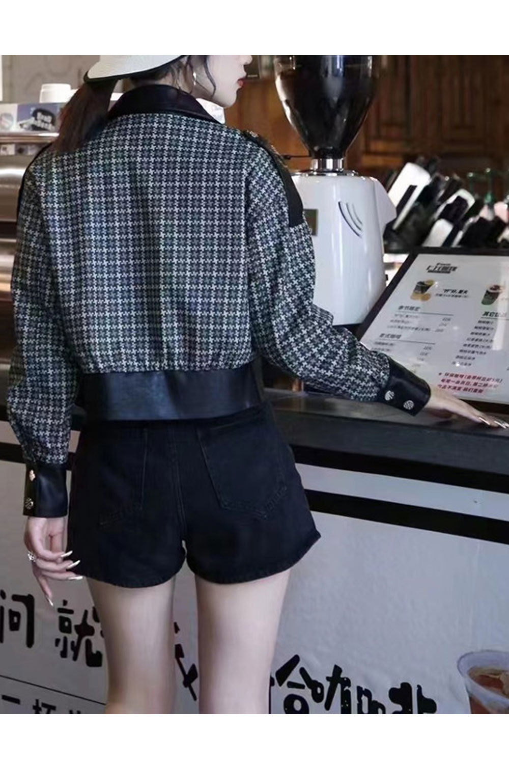 Women Attractive Lattice Patterned Contrast Collar Front Patch Pocket & Buttoned Cuff Buttoned Fastener Short Warm Winter Leathe