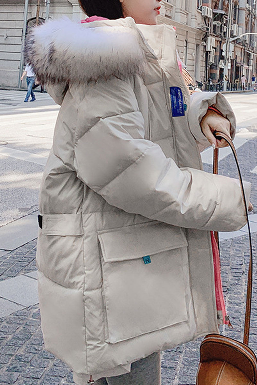 Women Fluffy Material Hooded Neck Flap Closure Pocket Zip & Buttoned Fastener Cozy Loose Winter Padded Jacket