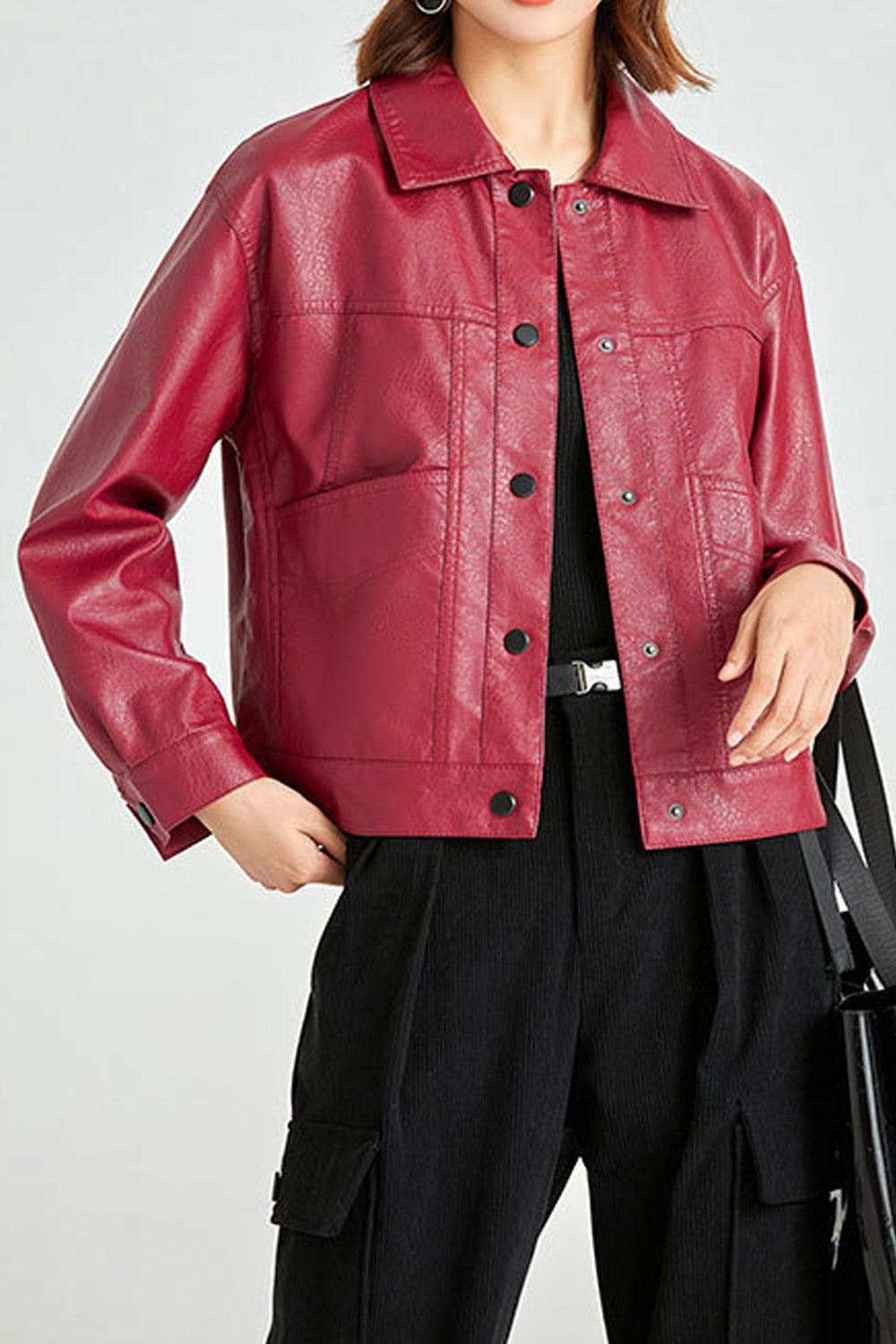 Women Superb Styled Collar Neck Buttoned Fastener Patch Pocket & Buttoned Cuff Short Length Winter Leather Jacket