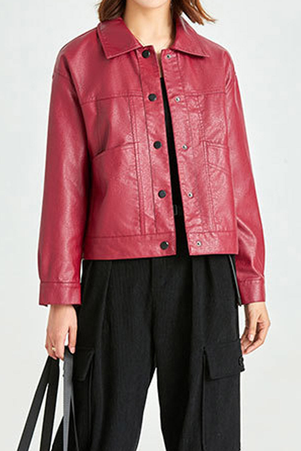Women Superb Styled Collar Neck Buttoned Fastener Patch Pocket & Buttoned Cuff Short Length Winter Leather Jacket