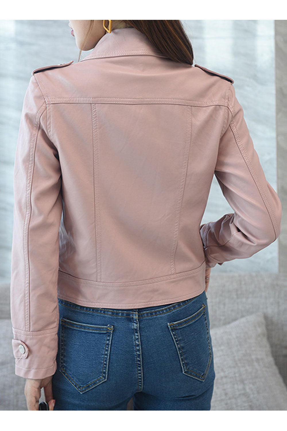 Women Enthralling Lapel Collar Neck Side Zippered Pocket & Easy Cross Zipper Fastener Cozy Winter Leather Jacket