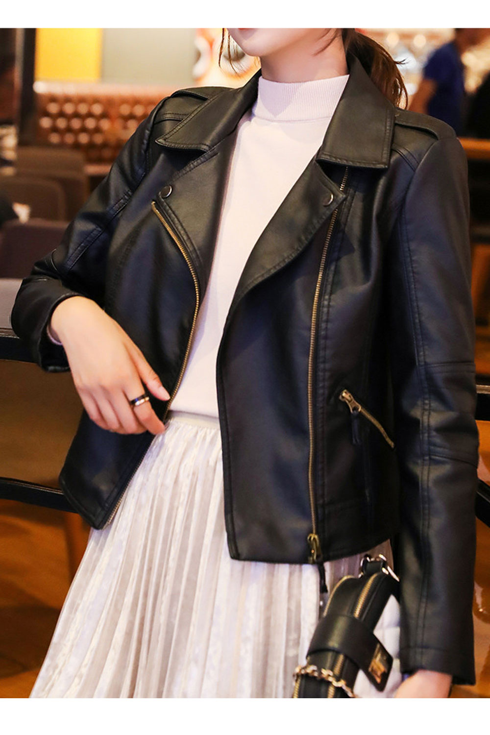 Women Ravishing Lapel Collar Neck Long Sleeve & Side Zippered Pocket & Front Zip Fastener Exciting Winter Leather Jacket