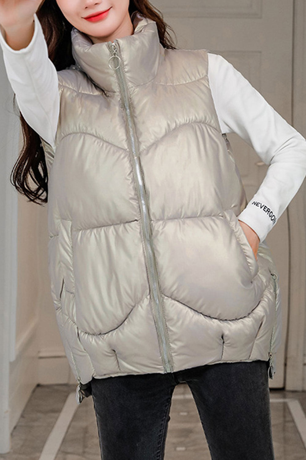 Women Short Side Hem Zipper Waist Beautiful Padded Vest