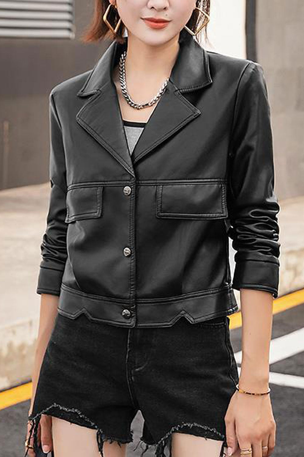 Women Sophisticated lapel Collar Neck Fitted Long Sleeves Buttoned Fastener Flap Closure Pocket Comfy Winter Leather Jacket