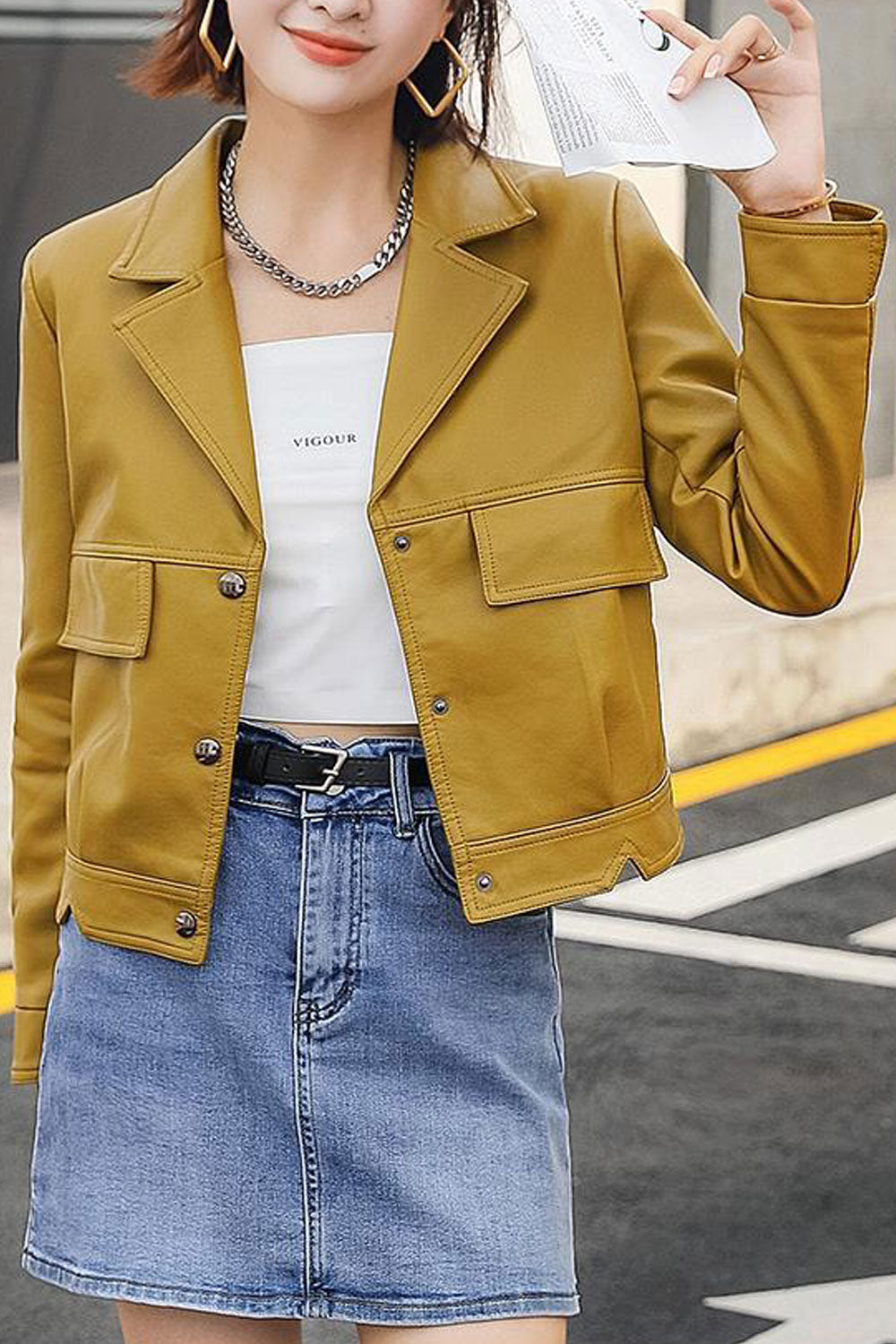 Women Sophisticated lapel Collar Neck Fitted Long Sleeves Buttoned Fastener Flap Closure Pocket Comfy Winter Leather Jacket