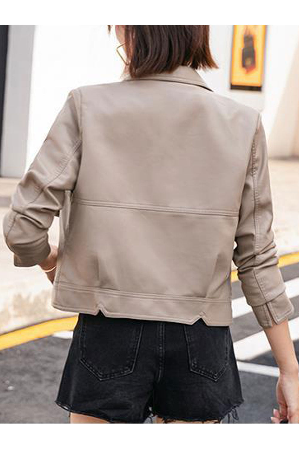 Women Sophisticated lapel Collar Neck Fitted Long Sleeves Buttoned Fastener Flap Closure Pocket Comfy Winter Leather Jacket