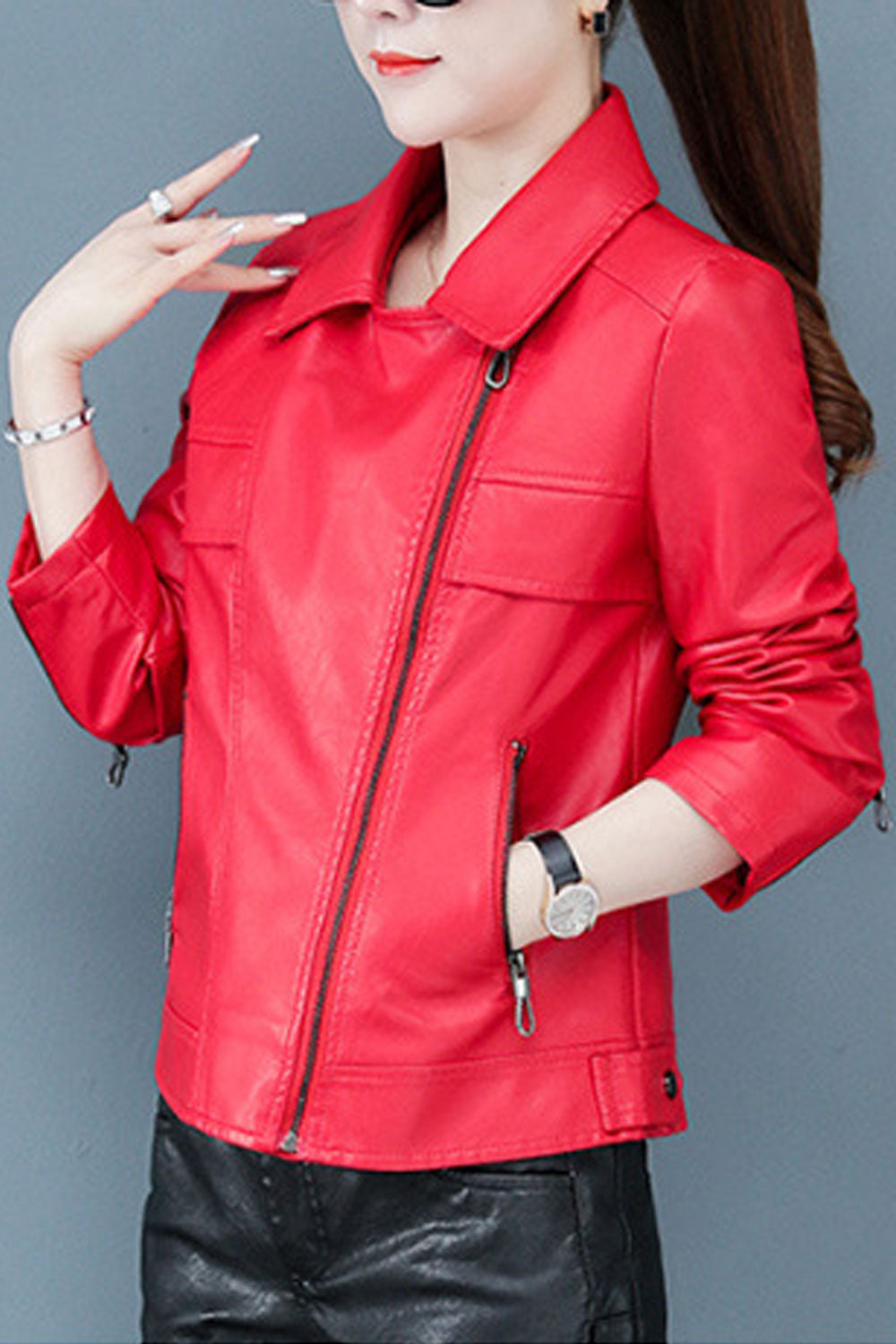 Women Splendid Lapel Collar Neck Zip Stitched Sleeve Attractive Winter Leather Jacket