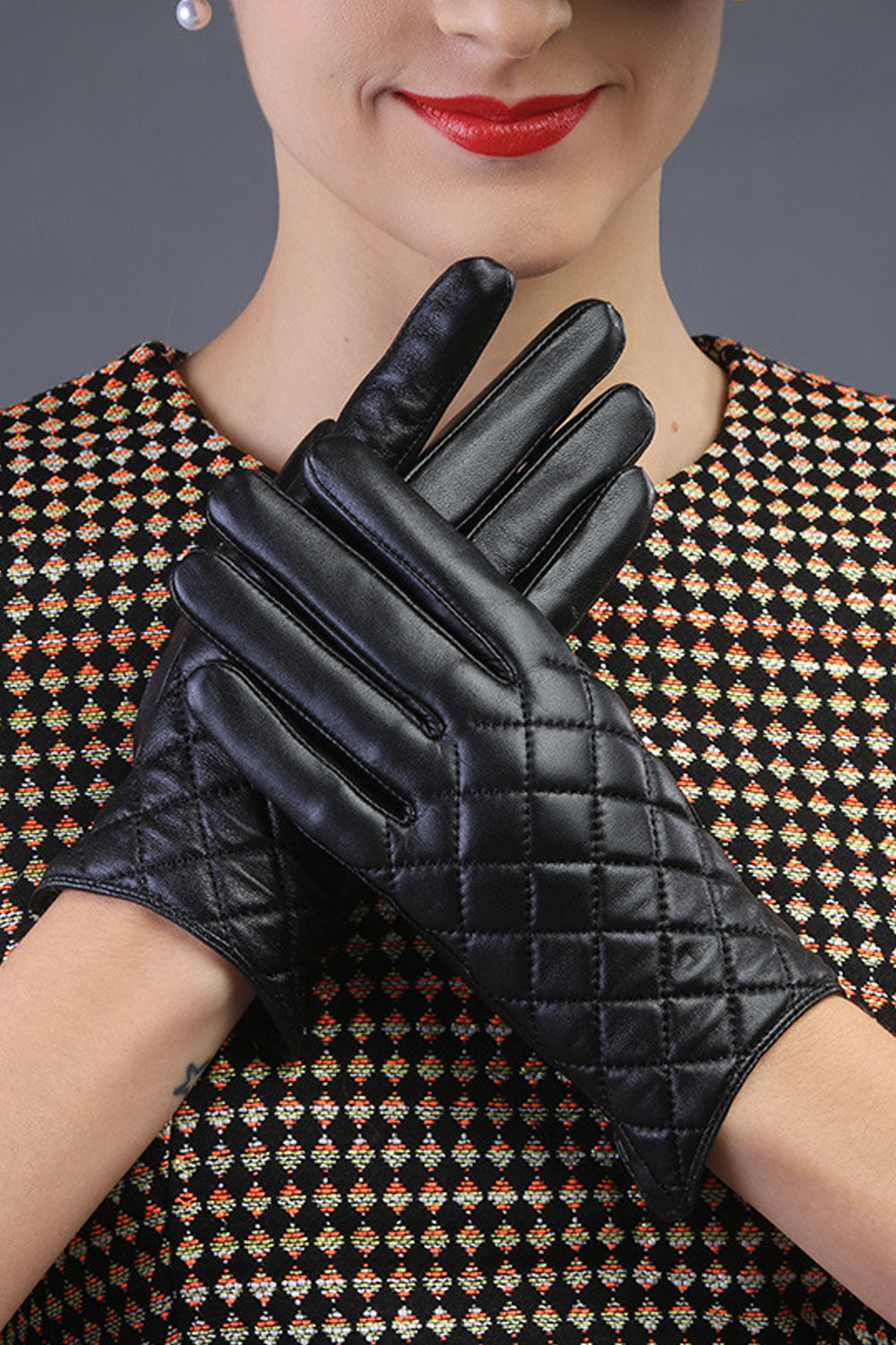 Women Comfortable Coldproof Lattice Pattern Leather Gloves