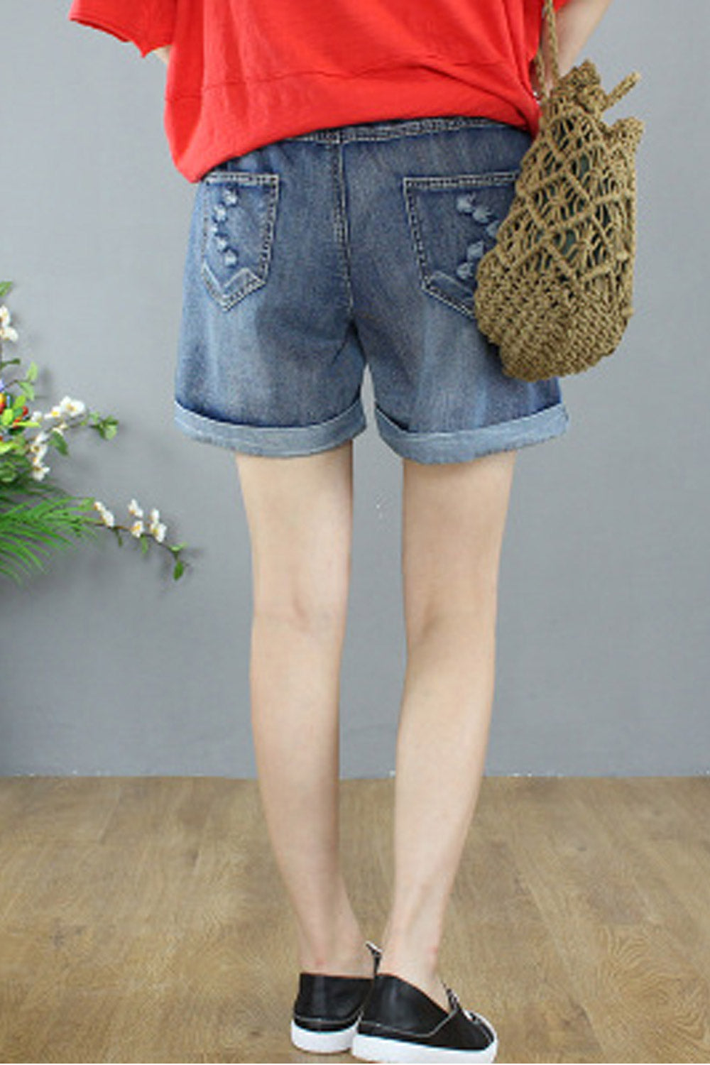 Women Trendy Summer Season Embroidered Pattern Casual Short