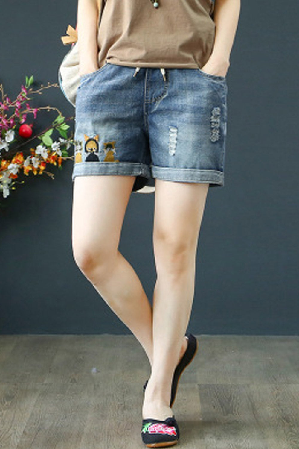 Women Side Pocket Beautiful Embroidered Pattern Denim Short