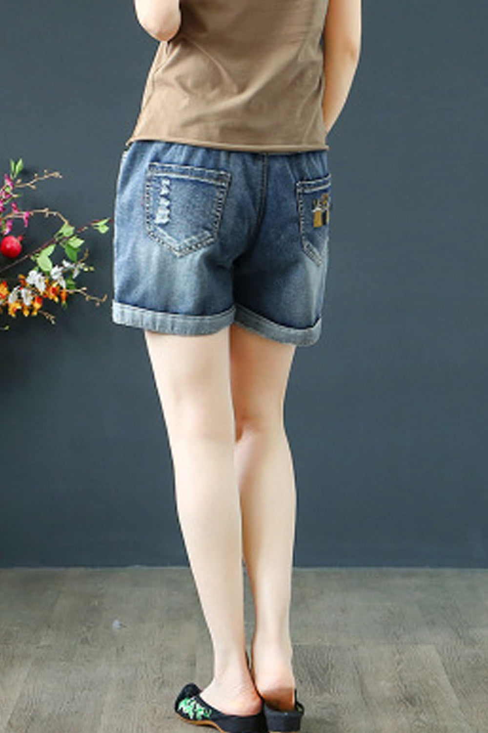 Women Side Pocket Beautiful Embroidered Pattern Denim Short