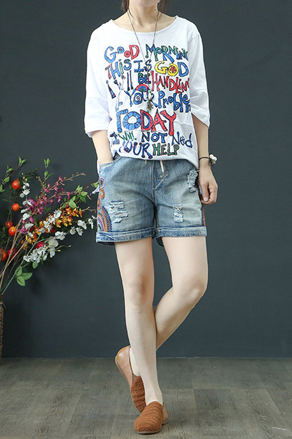 Women Magnificent Embroidered Loose Drawstring Elastic Waist Short