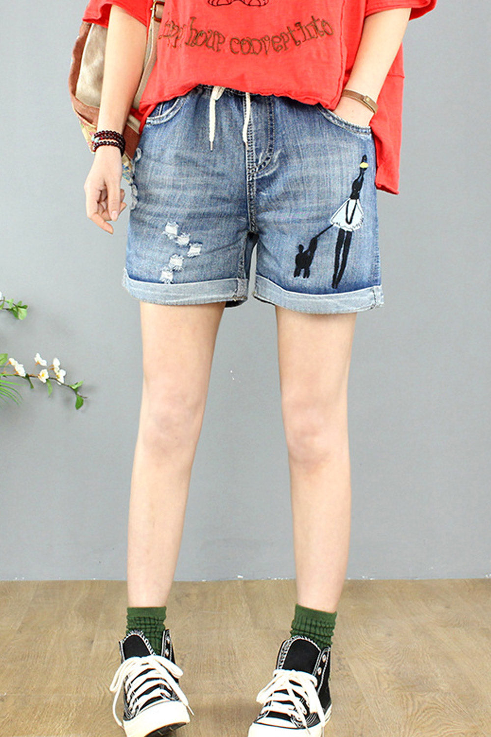 Women Fascinating Embroidery Pattern Comfortable Summer Denim Short