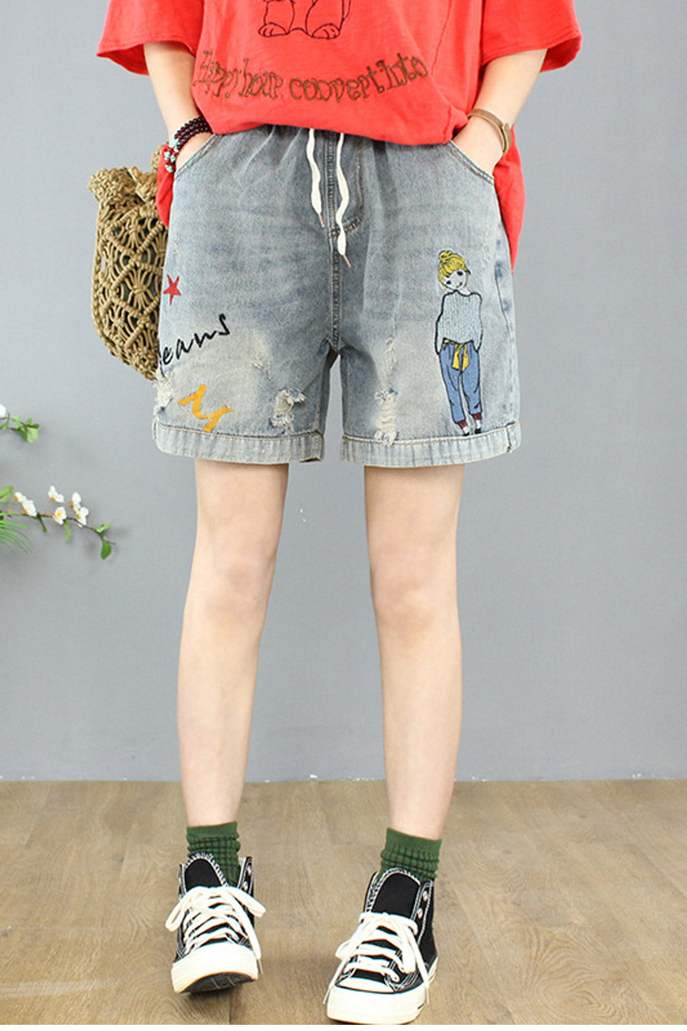 Women Fashionable Cartoon Embroidered Drawstring Easy Denim Short