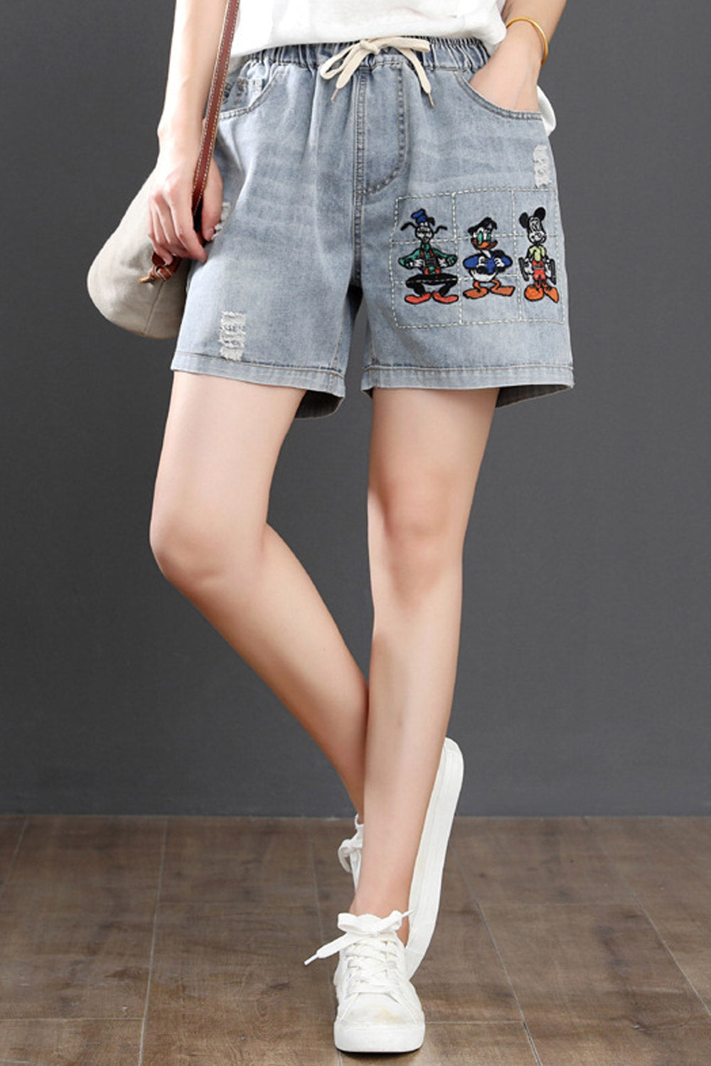 Women Amazing Cartoon Embroidery Pocket Styling Denim Short