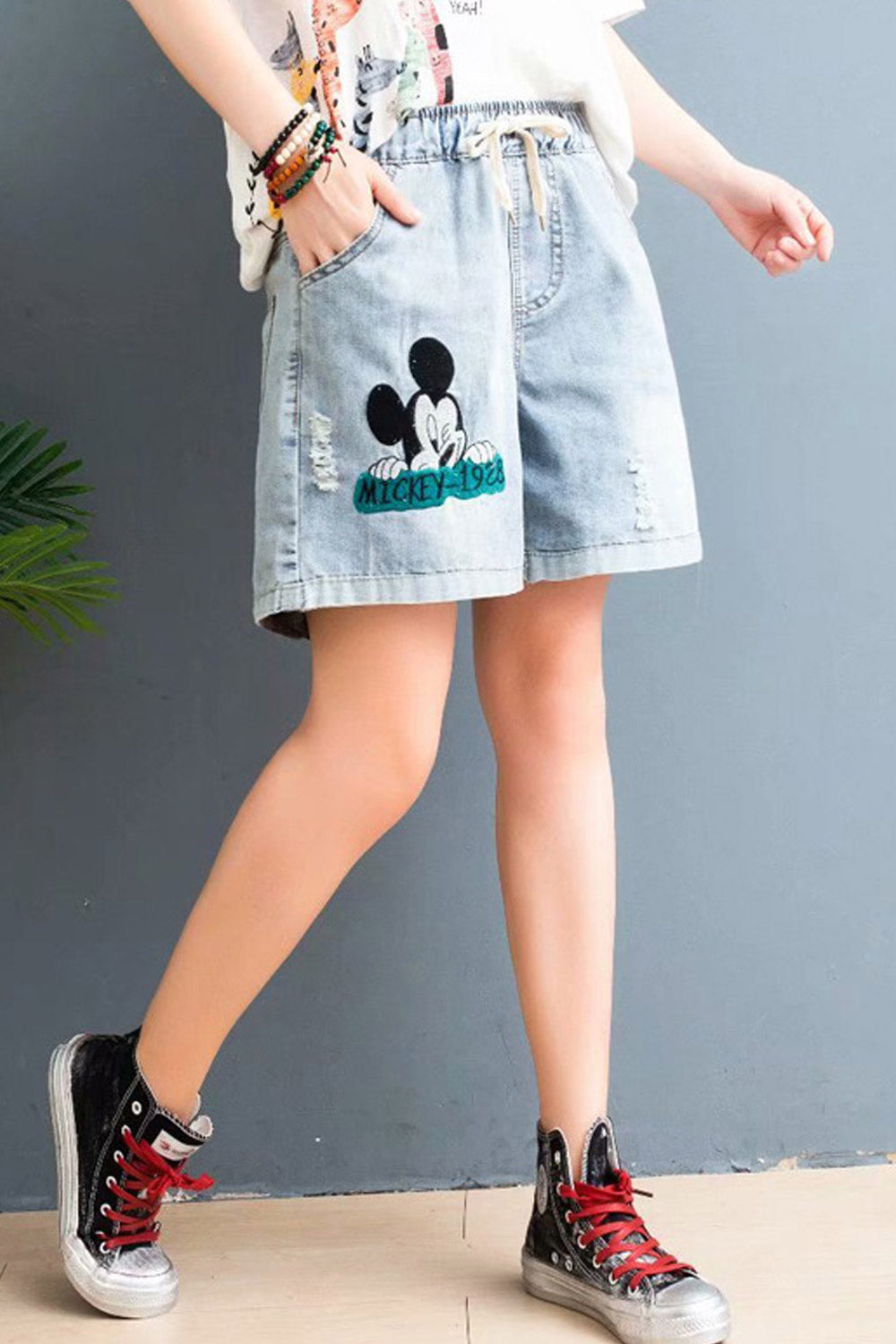 Women Side Pockets Loose Summer Season Casual Denim Short