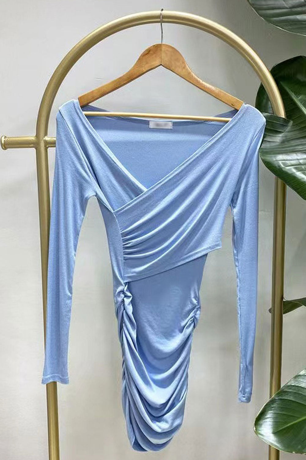 Women's Deep V-Neck Long Sleeve Buttocks Dress