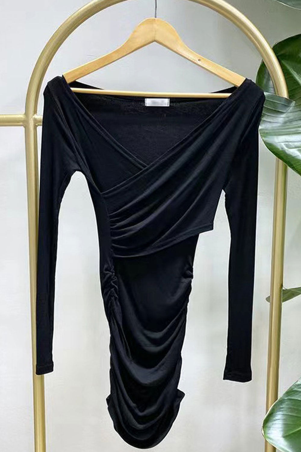Women's Deep V-Neck Long Sleeve Buttocks Dress