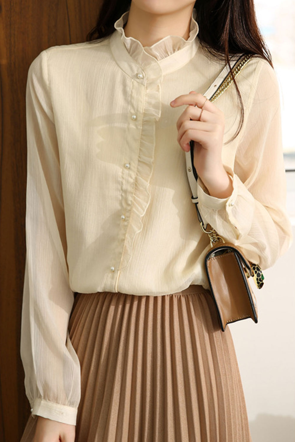 Women New Beautiful Retro Niche Sense Design Stand Collar Long Sleeves Pearl Button Stitching Solid Color Summer Casual Chiffon