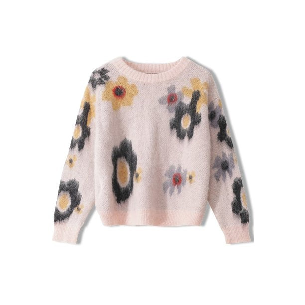 A fashionable warm and thick women sweater