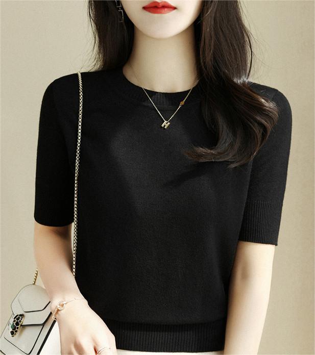 Women's Short-Sleeve Knit Top