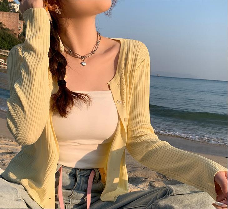 Women's Short-Sleeve Knit Top (2)