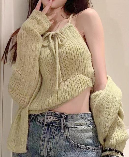 Women's Knit Top