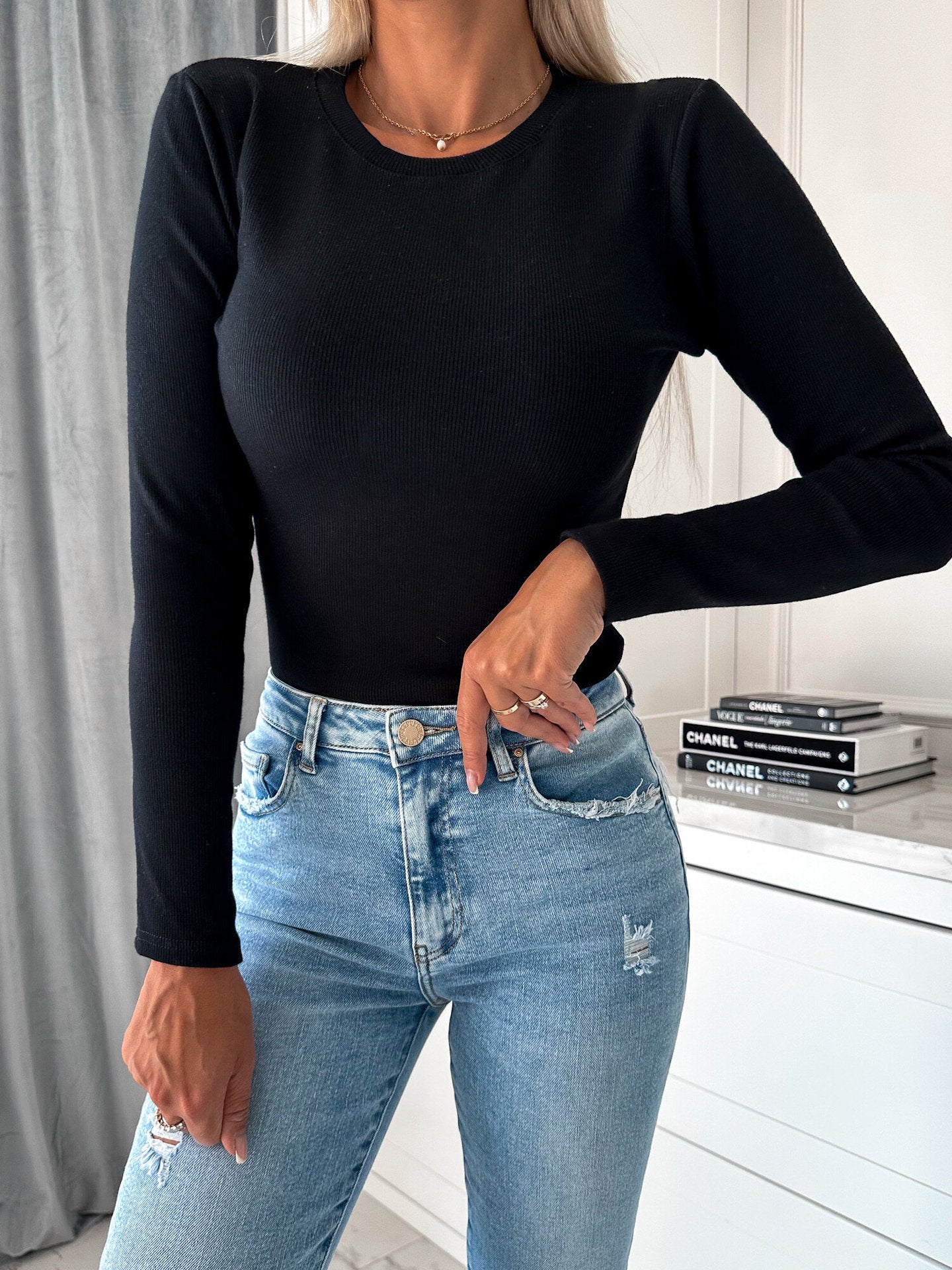 Women's Long-Sleeve Short-Sleeve Top (3)