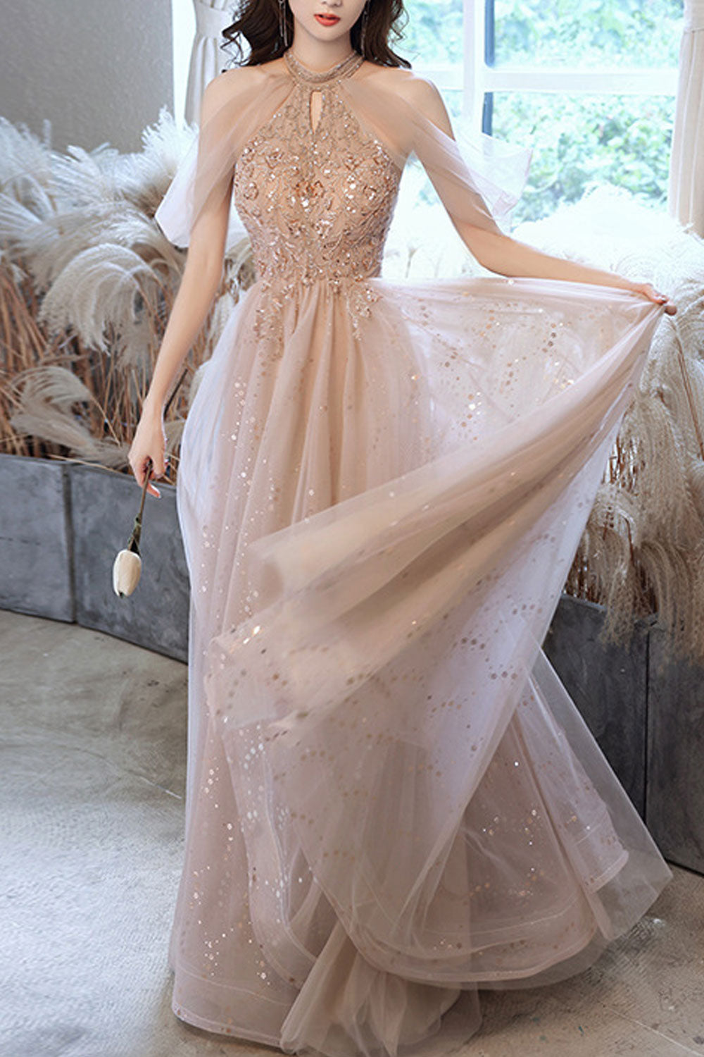Elegant Champagne Evening Dress – 2025 Spring Banquet Collection | Sophisticated Bridesmaid & Host Gown