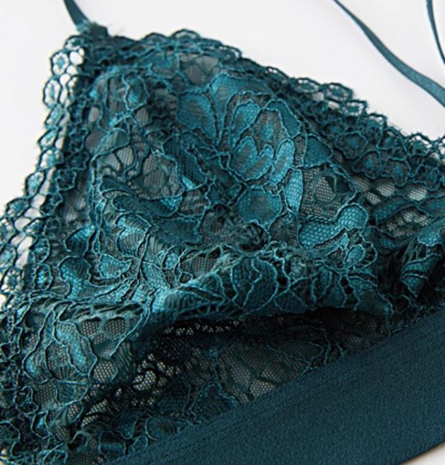 Summer Breeze Lace Backless Bra Set – Light as Air, Bold in Beauty