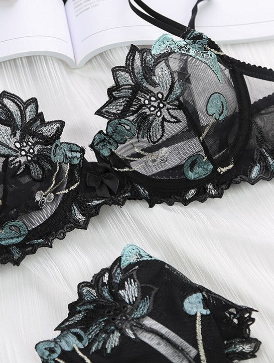 Women's Plus Size Breathable Gathered Bra & Panty Set