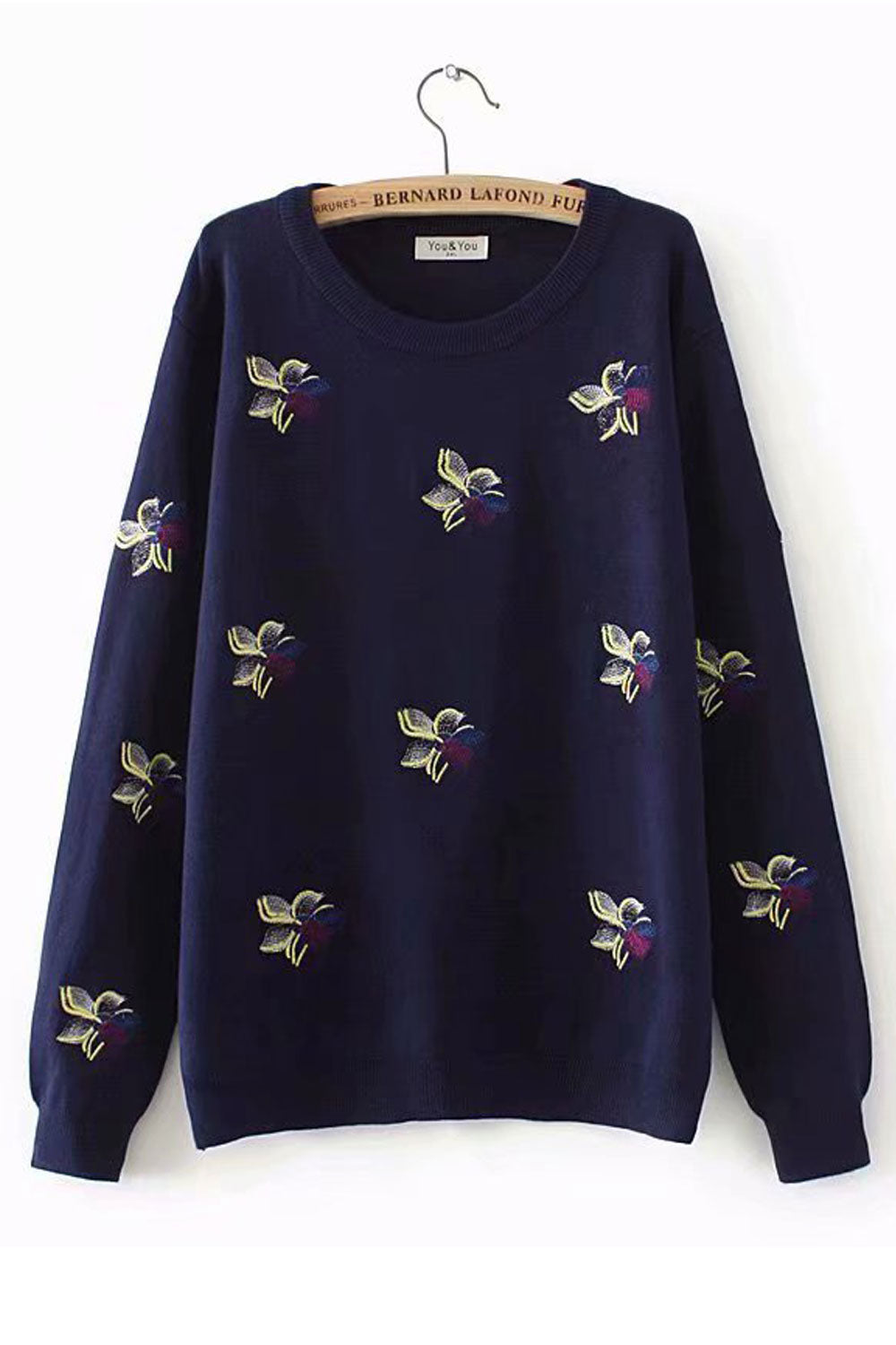 Women Lovely Printed Style Long Sleeve Round Neck Comfortable Sweater