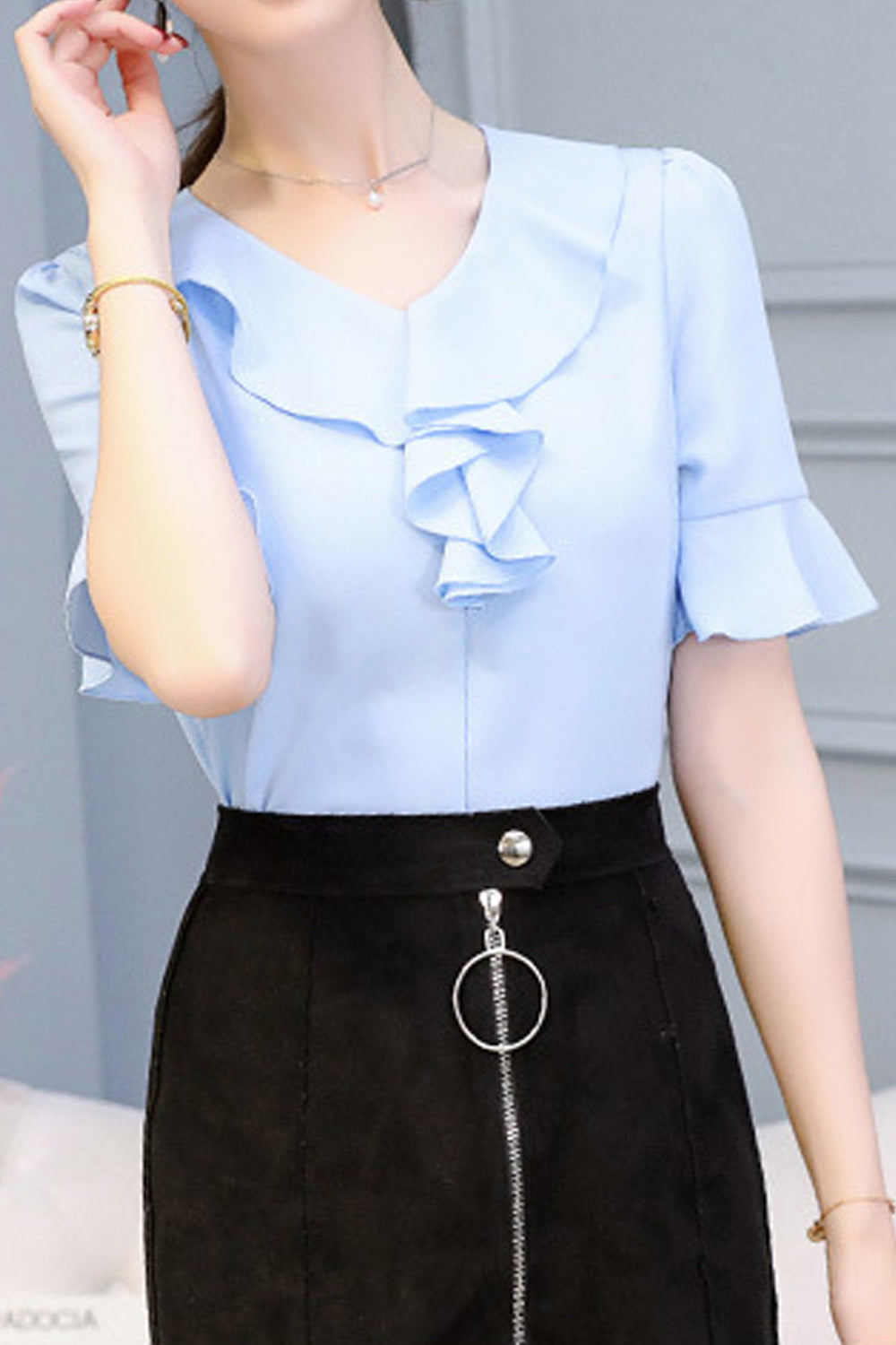 Women Flared Short Sleeve Tremendous Solid Colored V-Neck Summer Pullover Casual Blouse