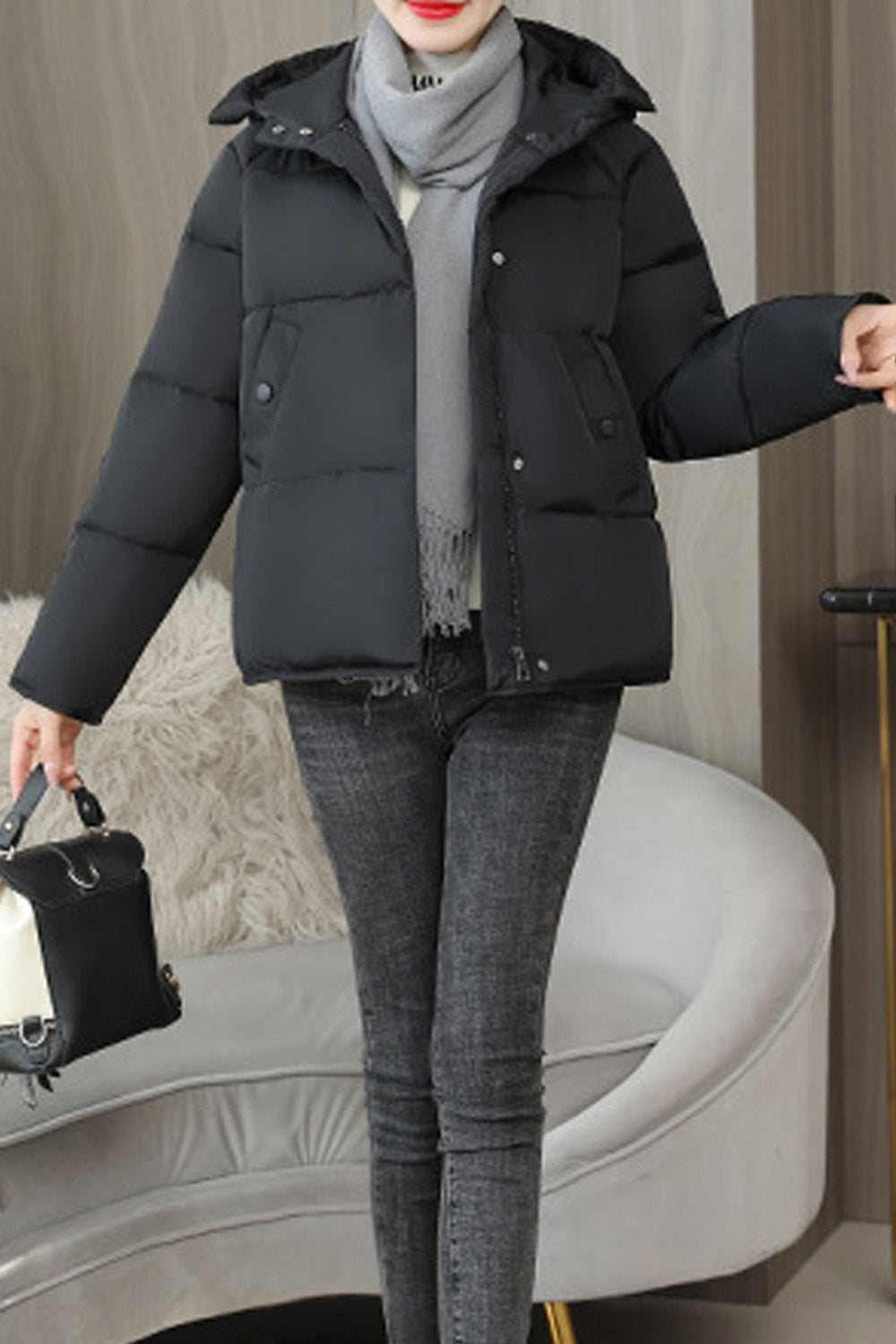Women Winter Casual Hooded Neck Solid Pattern Zippr Closure Attractive Warm Padded Jacket