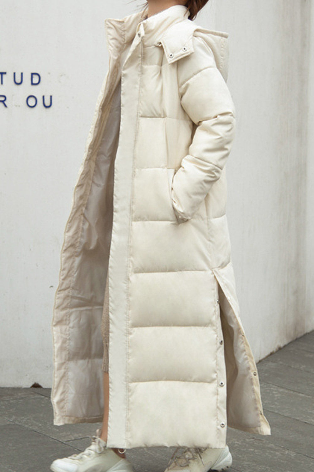 Women Attractive Below Knee Length Solid Pattern Stand Collar Hooded Comfy Winter Padded Jacket