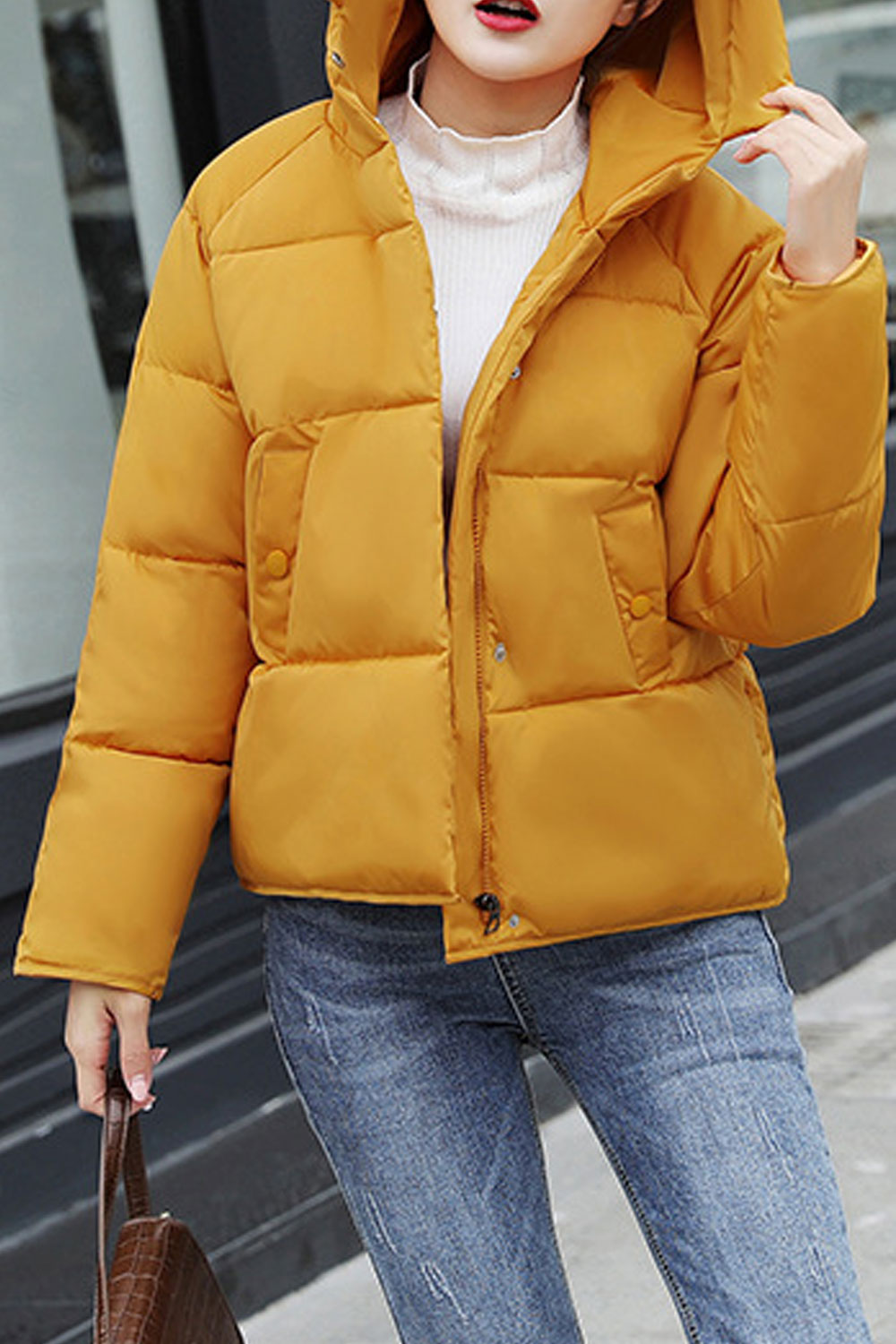 Women Simple & Decent Solid Colored Hooded Neck Fast Zip Closure Pacifying Winter Padded Jacket