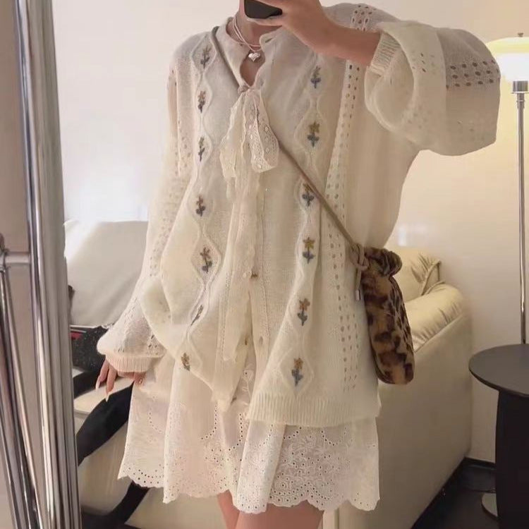 Cozy Women's Sweaters - Stylish Warmth for Every Season