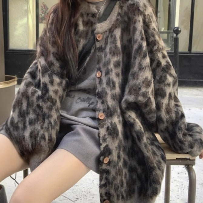 Cozy Women's Sweaters - Stylish Warmth for Every Season