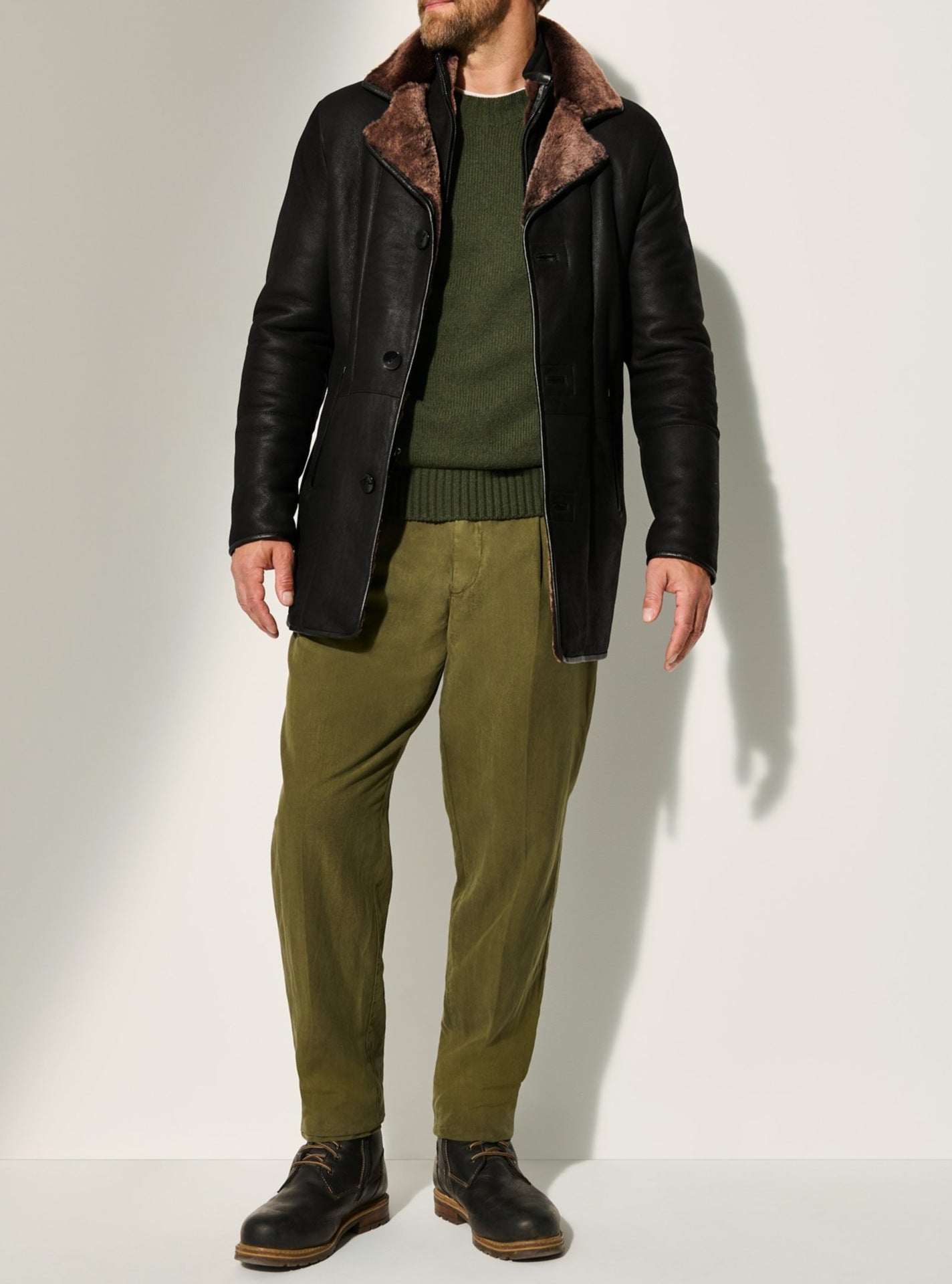 Men’s Lapel Mid-Length Leather Horn Button Coat