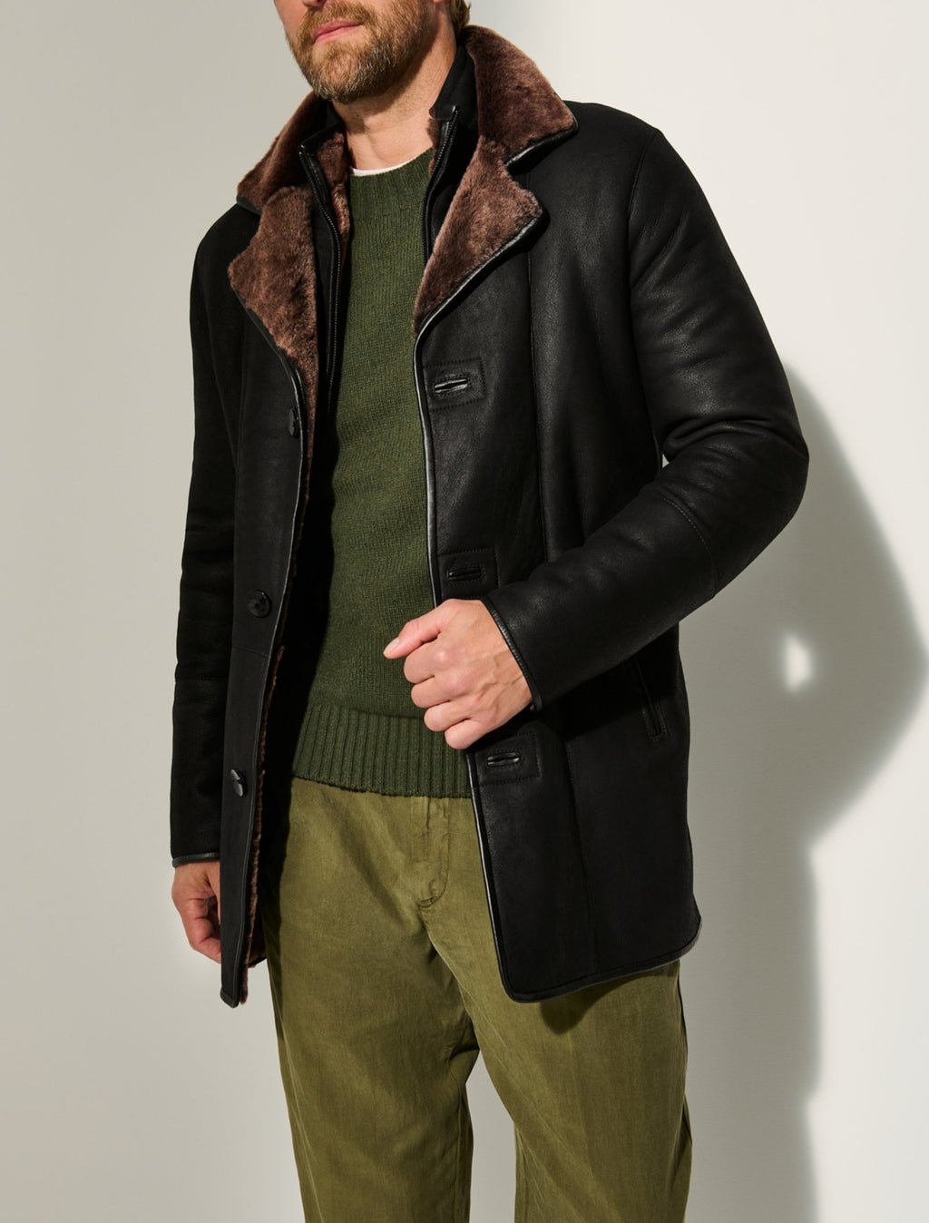 Men’s Lapel Mid-Length Leather Horn Button Coat