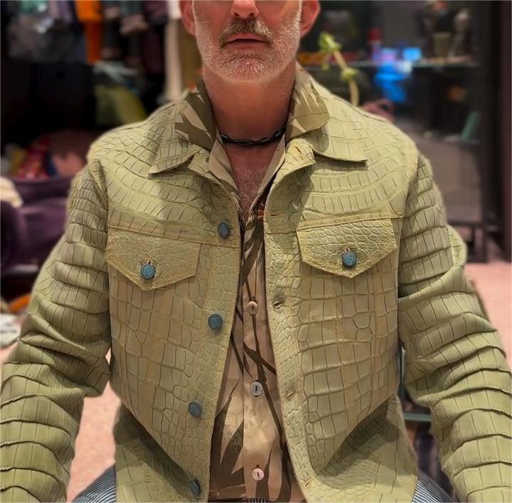 Men’s Contrast Crocodile Leather Lapel Coat