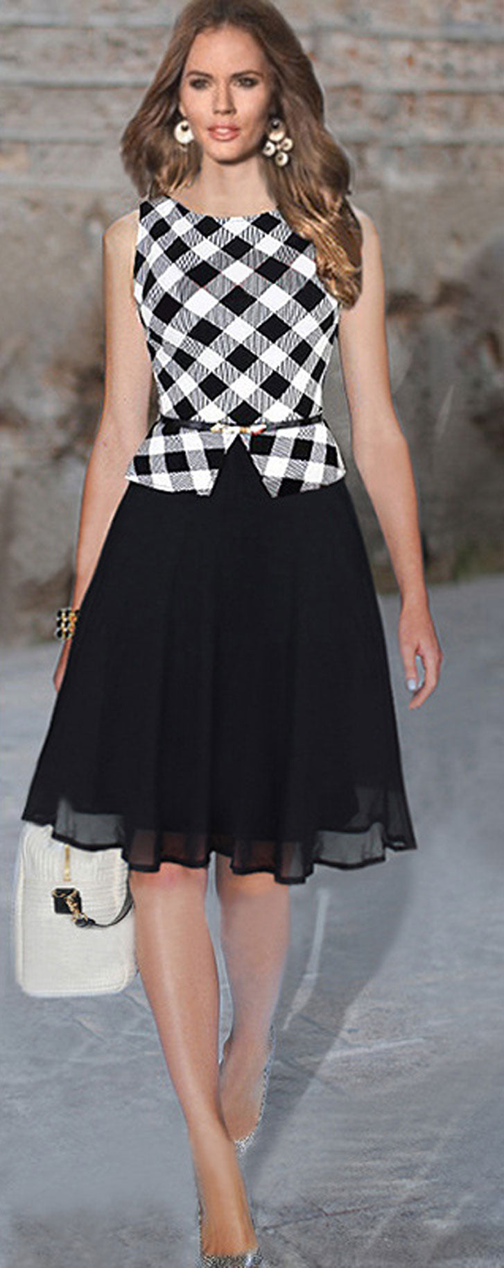 Unomatch Women Sleeveless Plaid Pattern Skirt Halter Chiffon Dress Black White