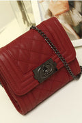 Women's Quilted Retro Look Red Shoulder Bag With Metal Chain And Double Loop Buckle