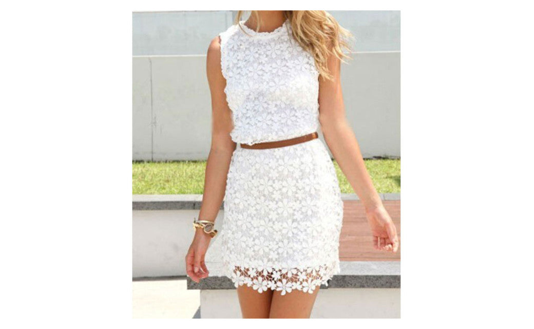 Women's Lace Decorated Sleeveless Dress White
