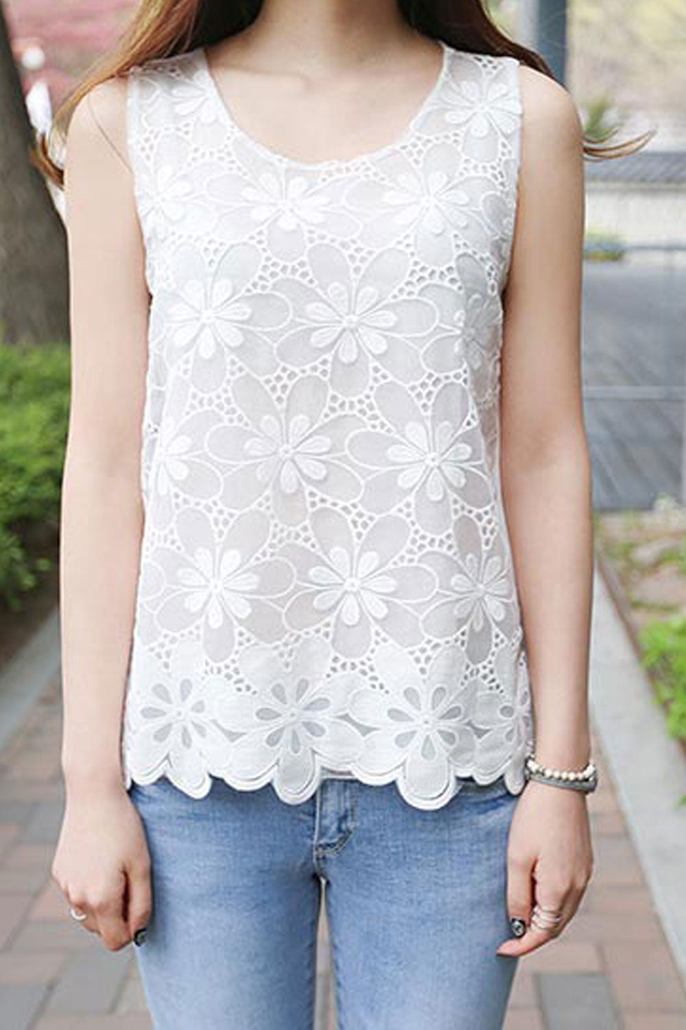 Women Slim Round Neck Sleeveless Stylish Top
