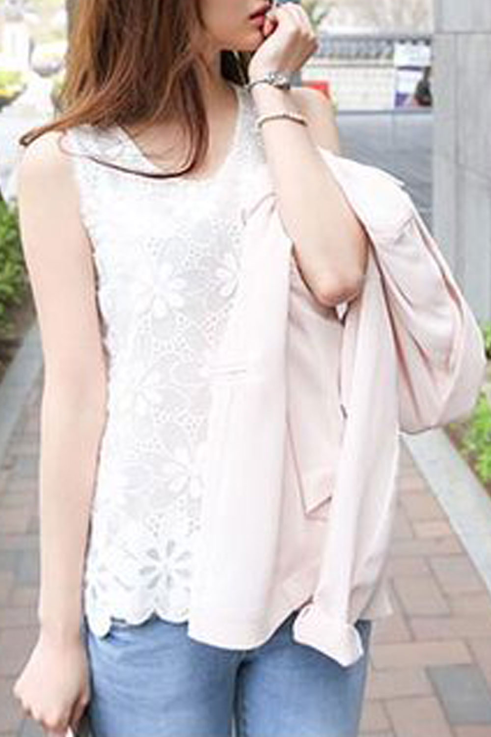 Women Slim Round Neck Sleeveless Stylish Top