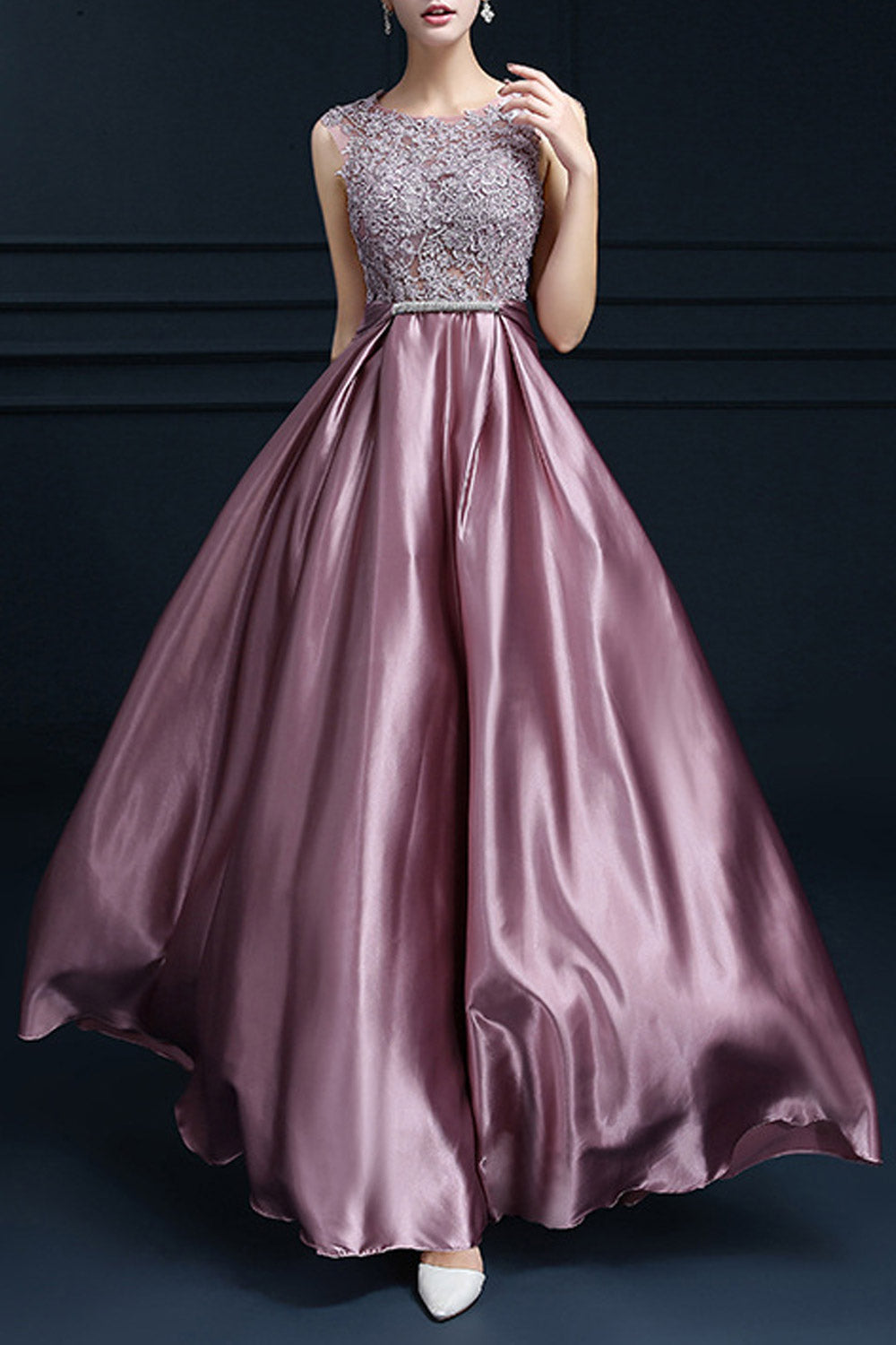 Women Lace Bust Long Stylish Wedding Dress